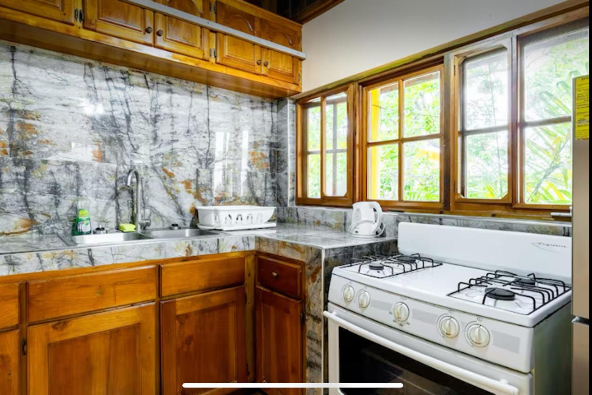 R&V Villa Негрил Экстерьер фото